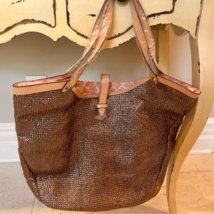 Beautiful NWT Stella and Dot bag/purse